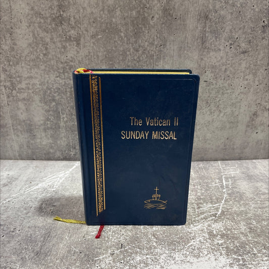 the vatican ii sunday missal book, by daughters of st. paul, 1999 Hardcover image 1