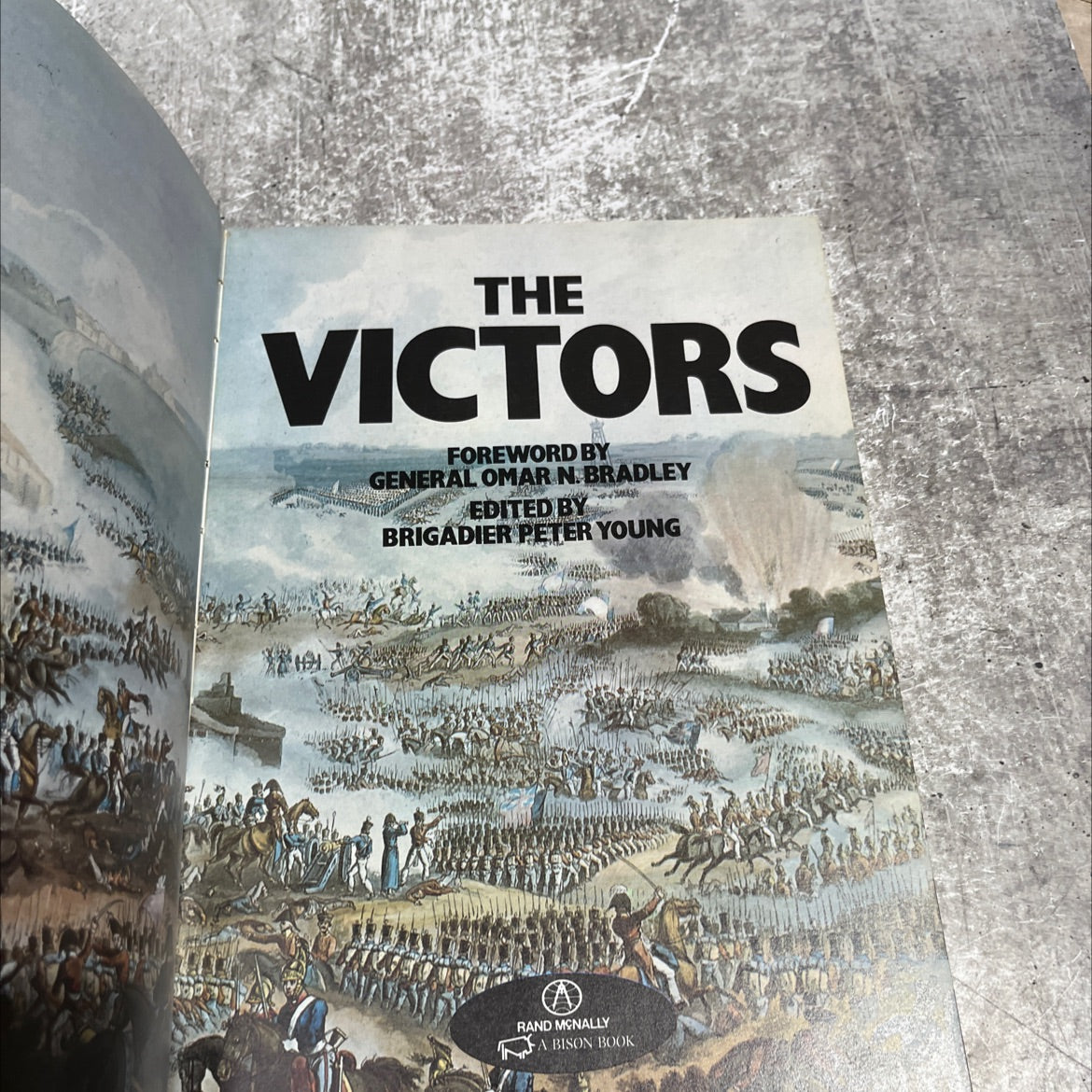 the victors book, by general omar n. bradley, brigadier peter young, 1981 Leather image 2