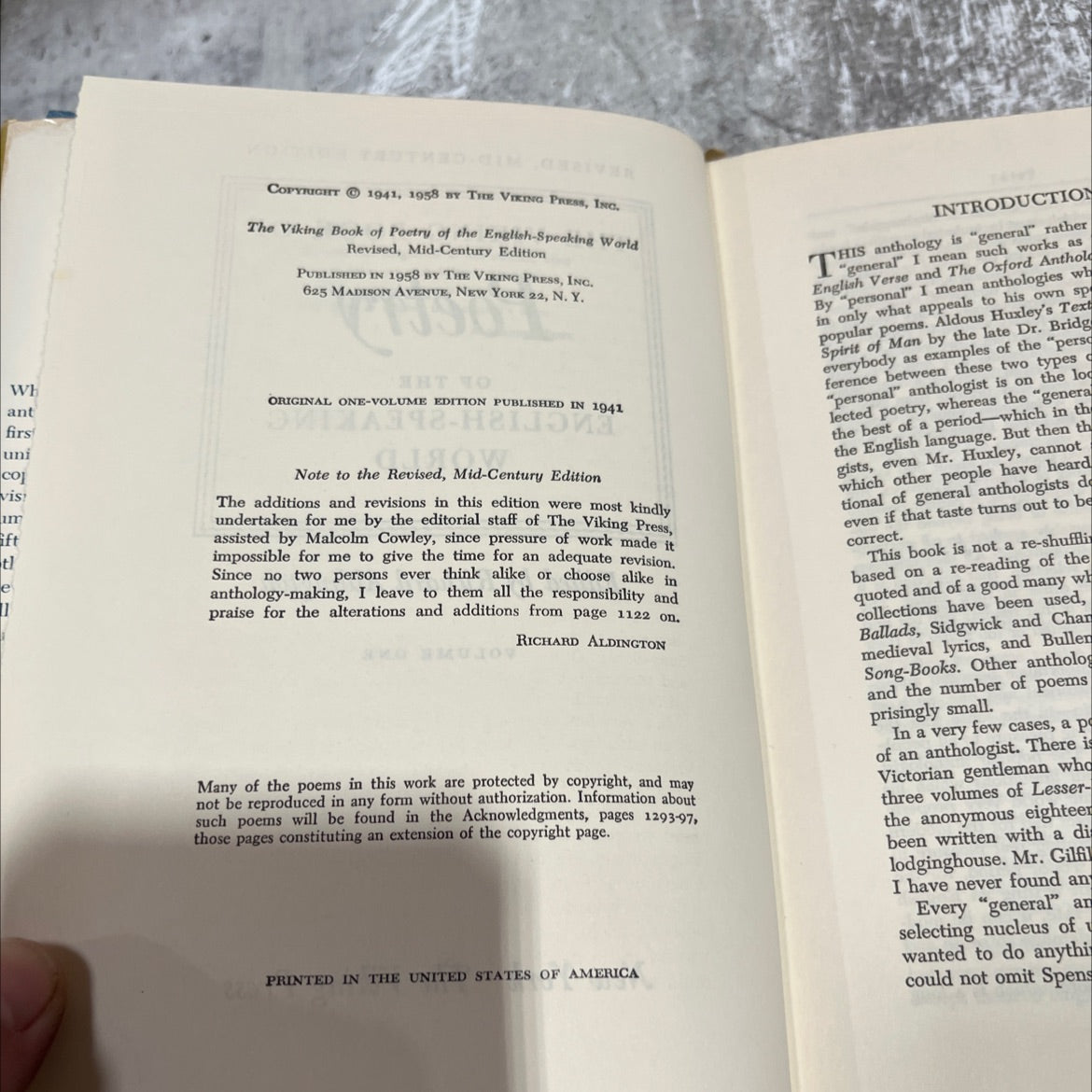the viking book of poetry of the english-speaking world book, by richard aldington, 1958 Hardcover image 3