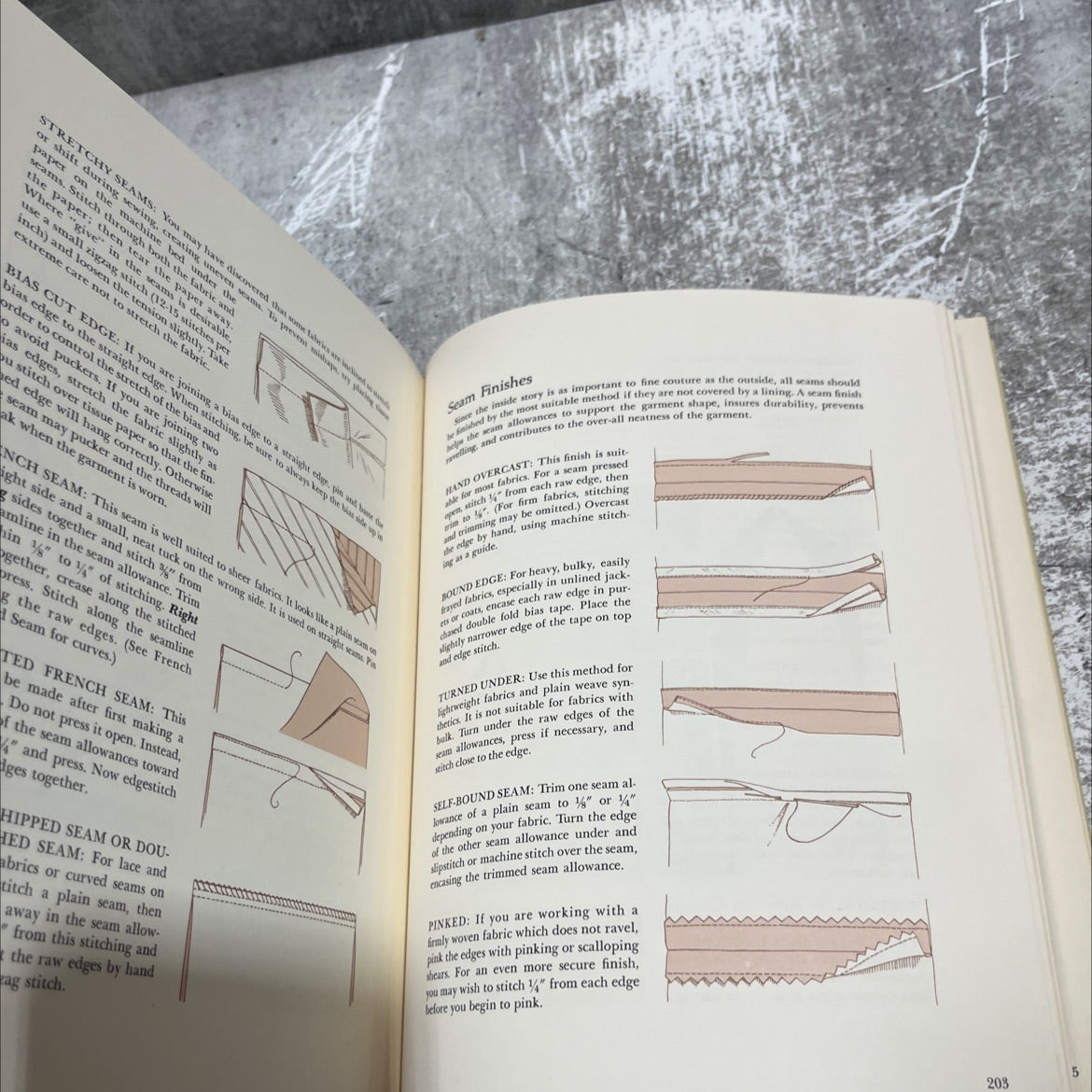 the vogue sewing book book, by patricia perry, 1970 Hardcover image 4