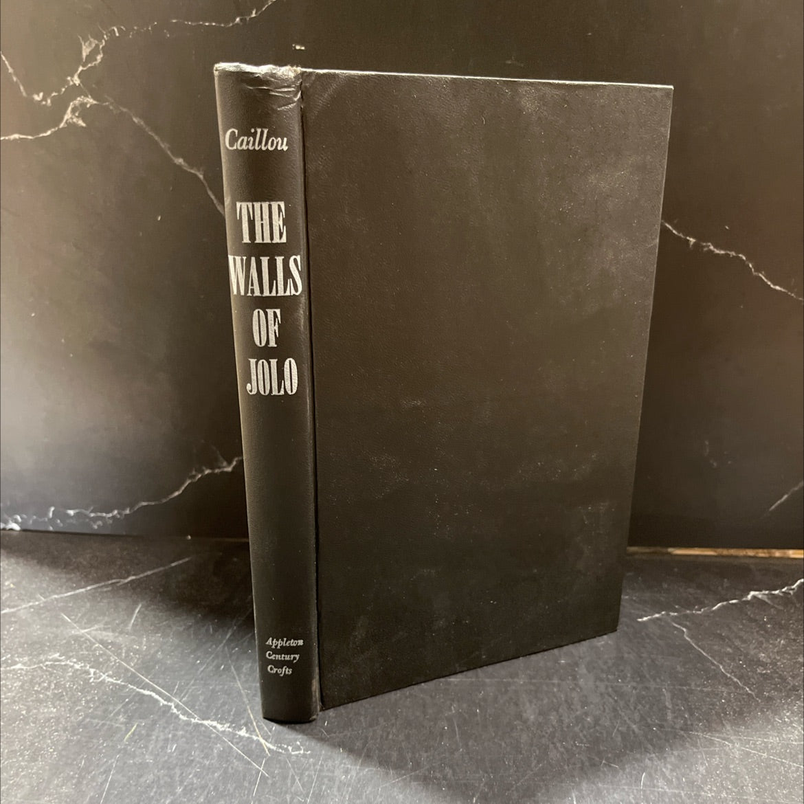 the walls of jolo book, by alan caillou, 1960 Hardcover image 1