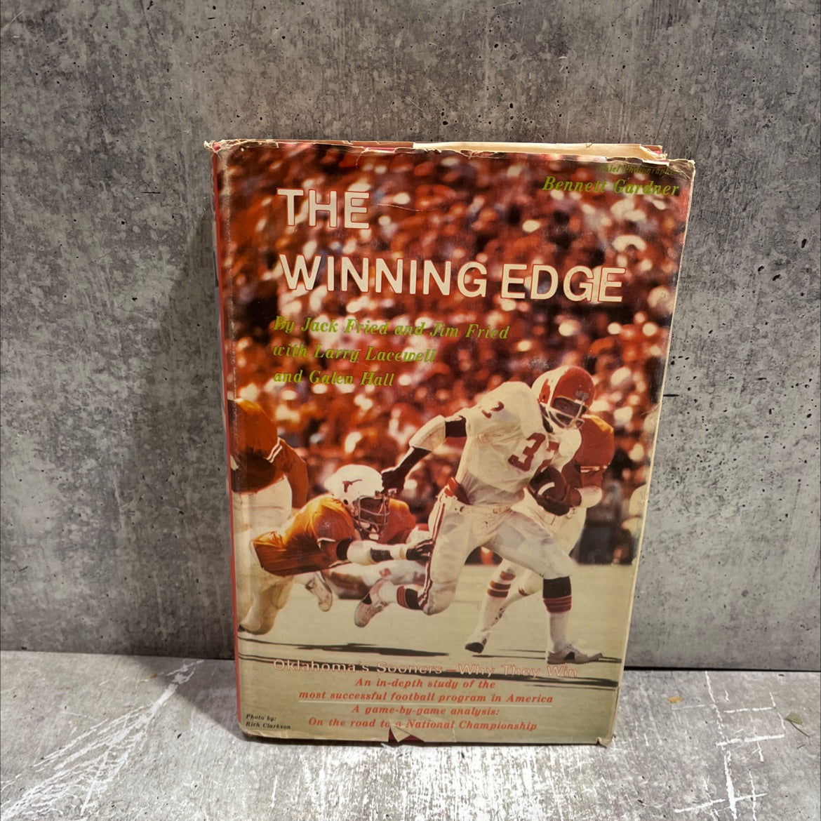 the winning edge book, by Jack Fried, Jim Fried, Larry Lacewell, Galen Hall, 1976 Hardcover image 1