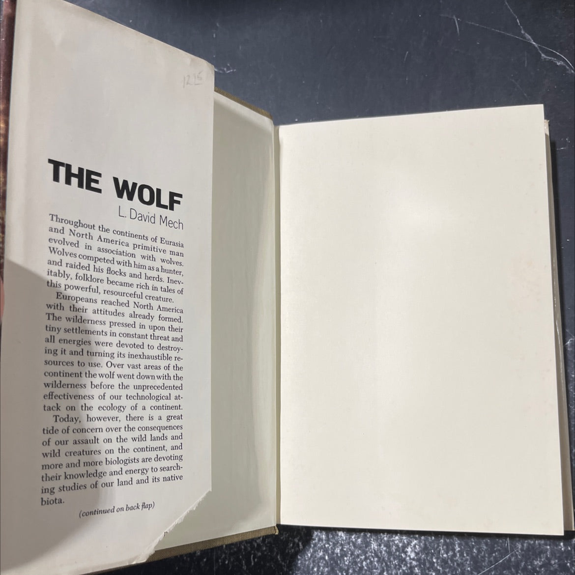 the wolf: the ecology and behavior of an endangered species book, by l. david mech, 1970 Hardcover image 4