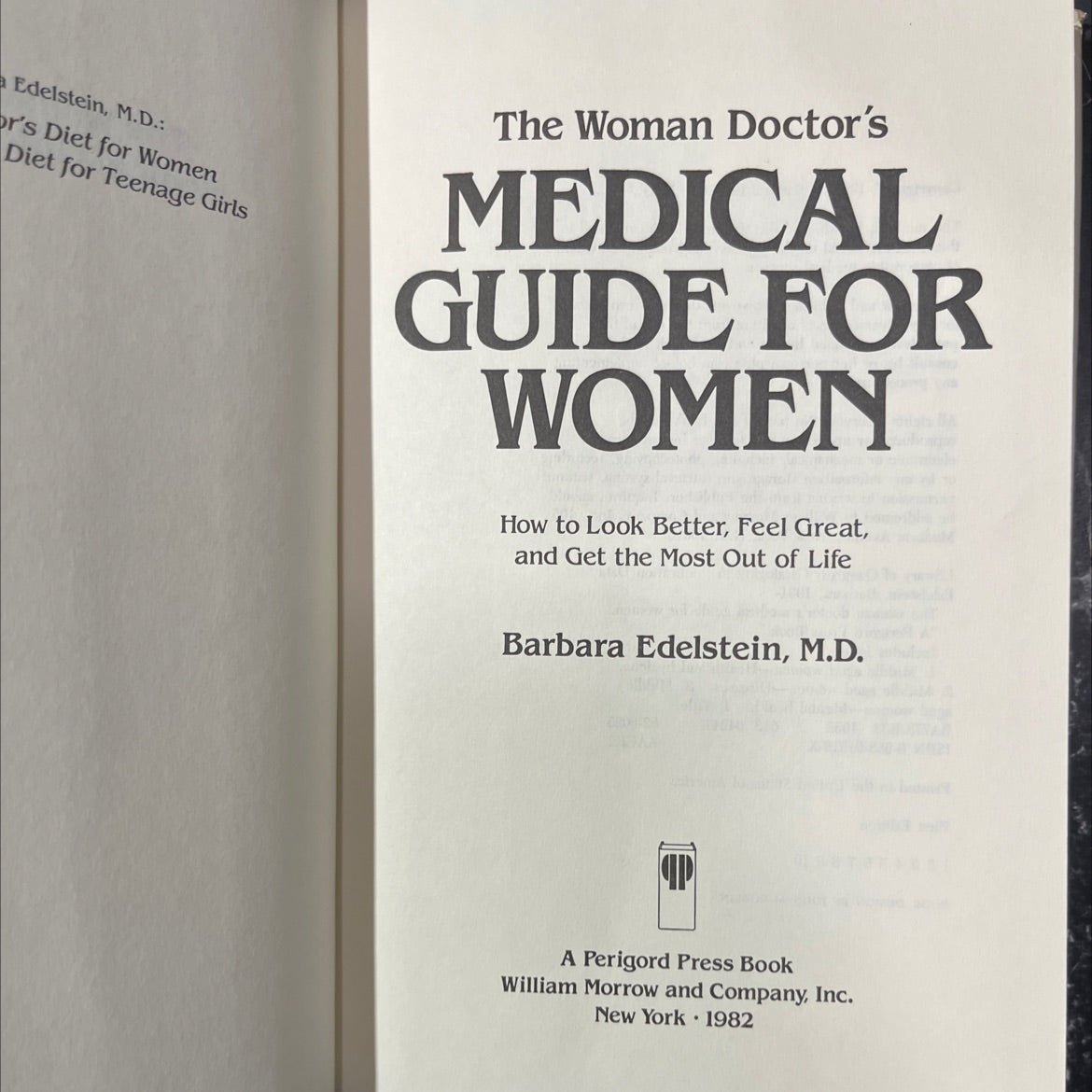 the woman doctor's medical guide for women book, by barbara edelstein, m.d., 1982 Hardcover image 2