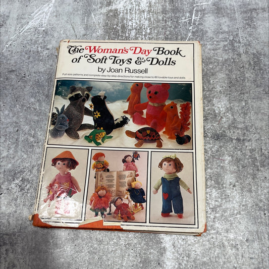 the woman's day book of soft toys and dolls book, by joan russell, 1975 Hardcover image 1