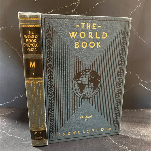 the world book encyclopedia in eighteen volumes + modern comprehensive volume ii pictorial m book, by the quarrie image 1