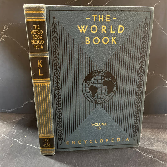the world book encyclopedia in eighteen volumes + modern comprehensive volume io k-l pictorial book, by the quarrie image 1