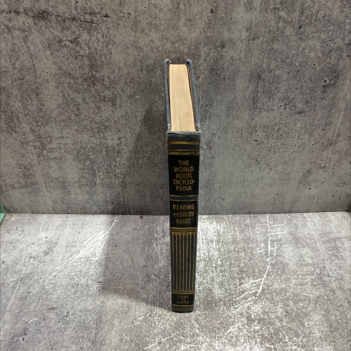 the world book encyclopedia modern in eighteen volumes pictorial comprehensive + guide book, by the quarrie image 4