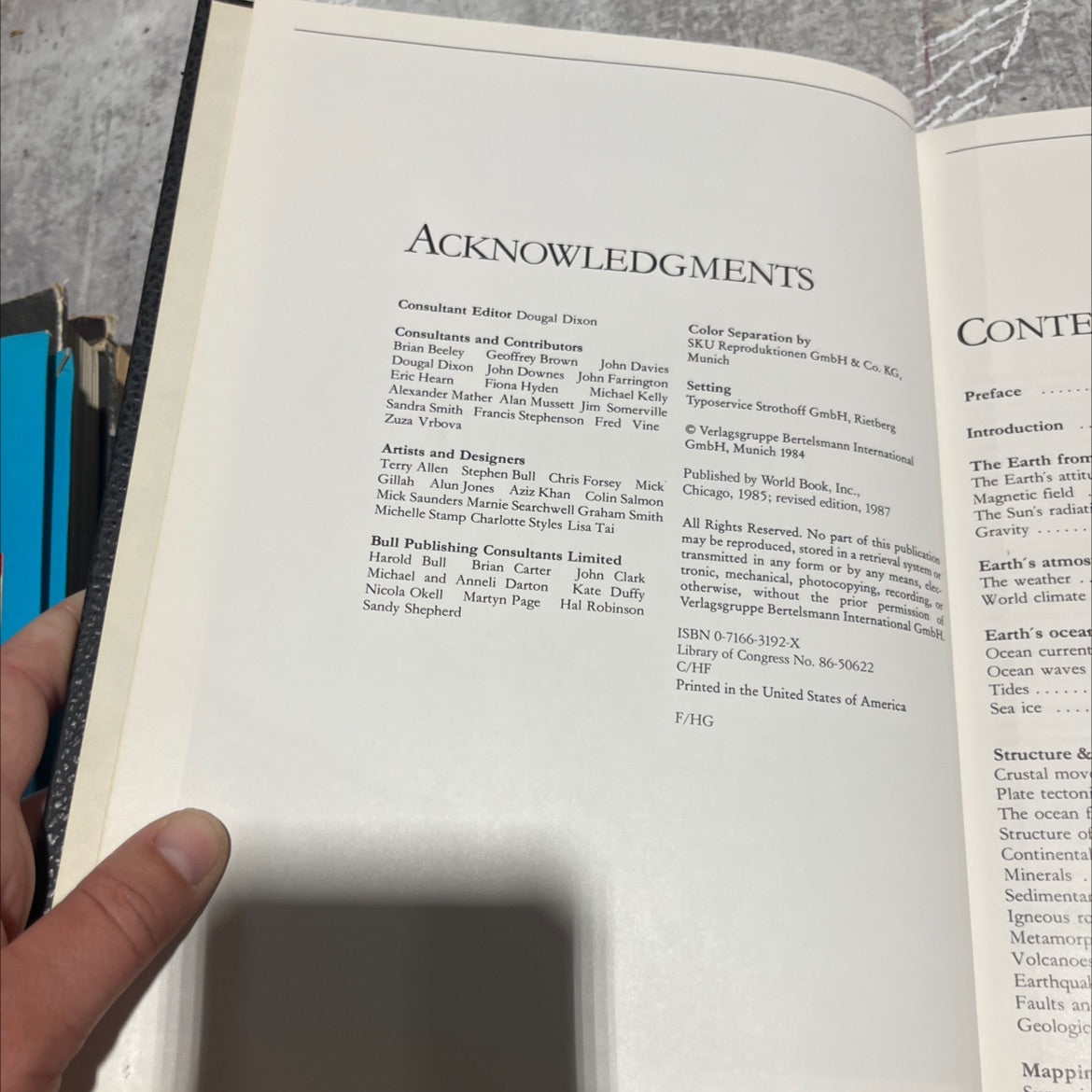 the world book encyclopedia of science book, by Dougal Dixon, 1987 Hardcover image 3