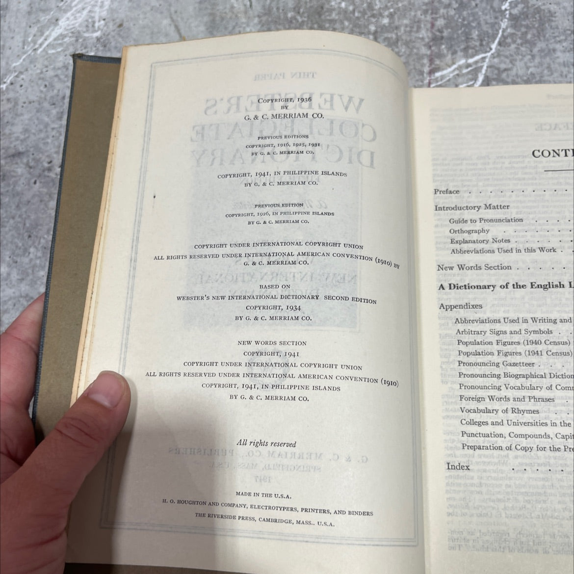 thin paper webster's collegiate dictionary fifth edition book, by g. & c. merriam co., 1947 Hardcover image 3