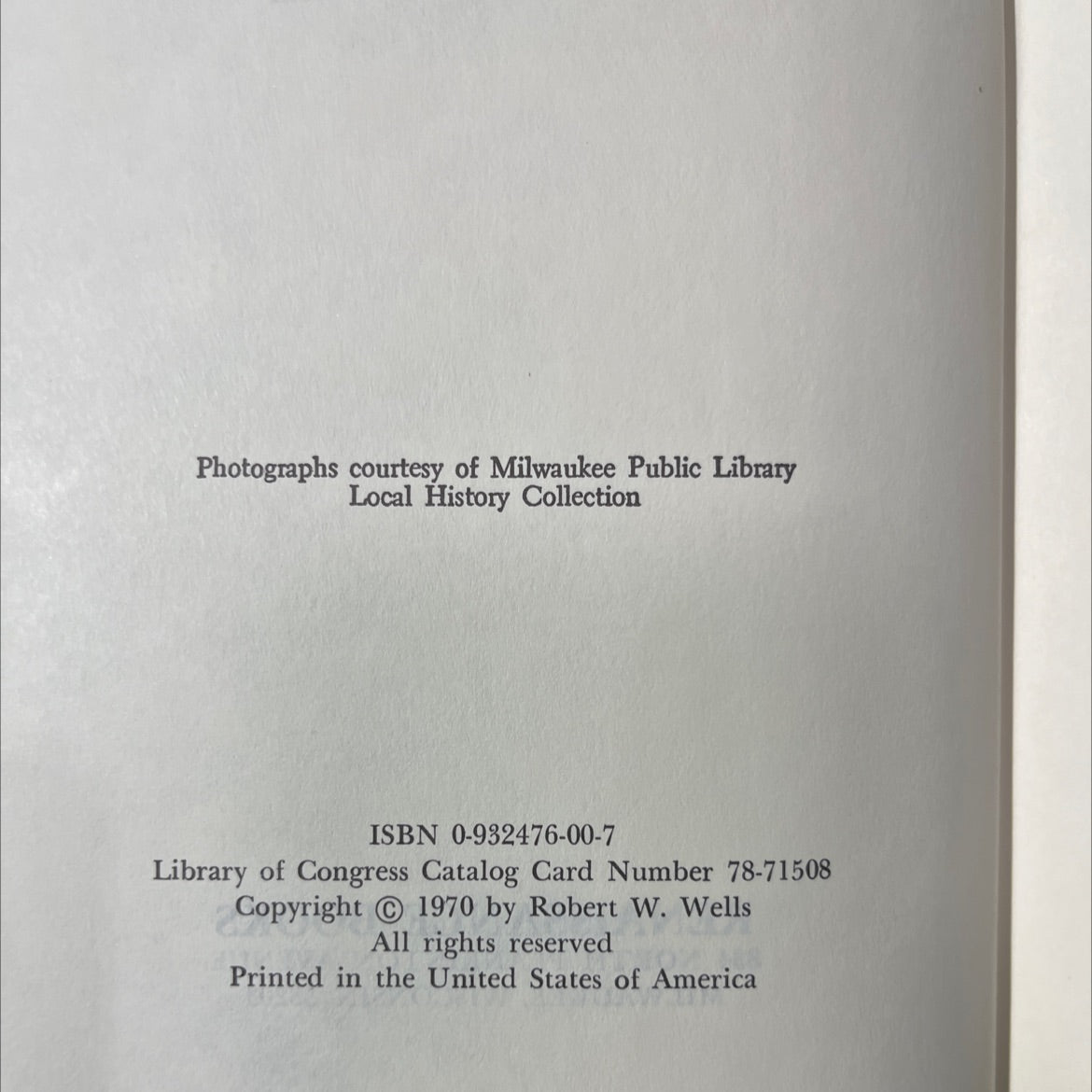 this is milwaukee book, by robert w. wells, 1970 Hardcover image 3