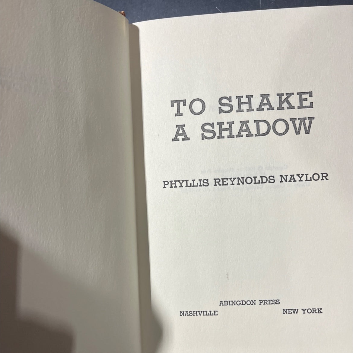 to shake a shadow book, by phyllis reynolds naylor, 1967 Hardcover image 2