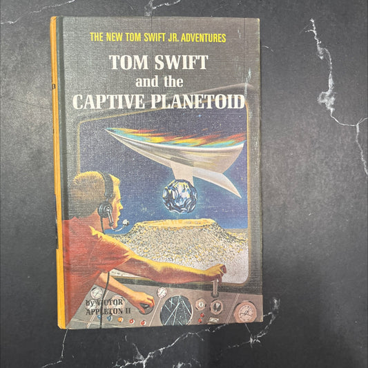 tom swift and the captive planetoid book, by victor appleton ii, 1967 Hardcover image 1