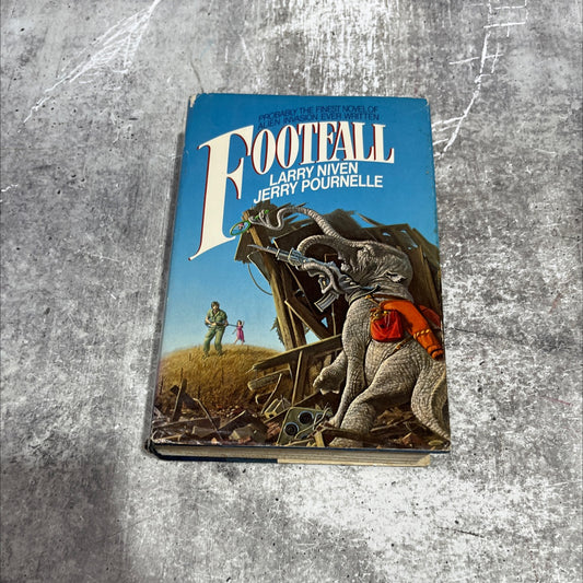 too footfall book, by Larry Niven, Jerry Pournelle, 1985 Hardcover image 1