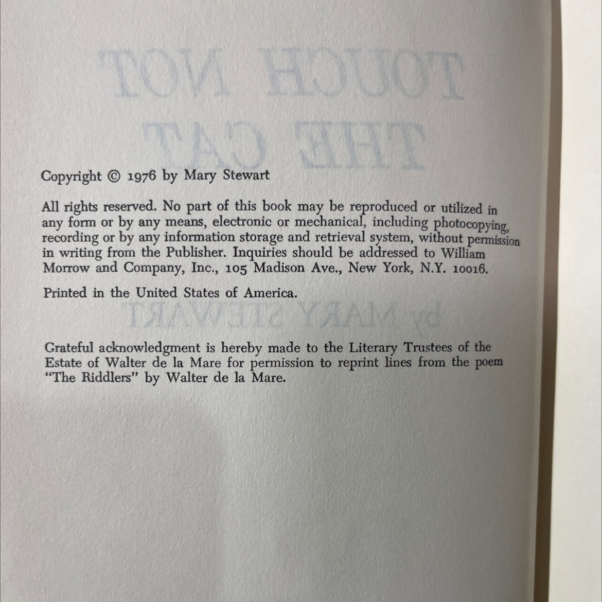 touch not the cat book, by mary stewart, 1976 Hardcover image 3