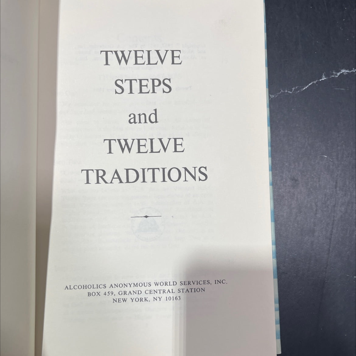 twelve steps and twelve traditions book, by Alcoholics Anonymous World Services, Inc., 1984 Hardcover image 2