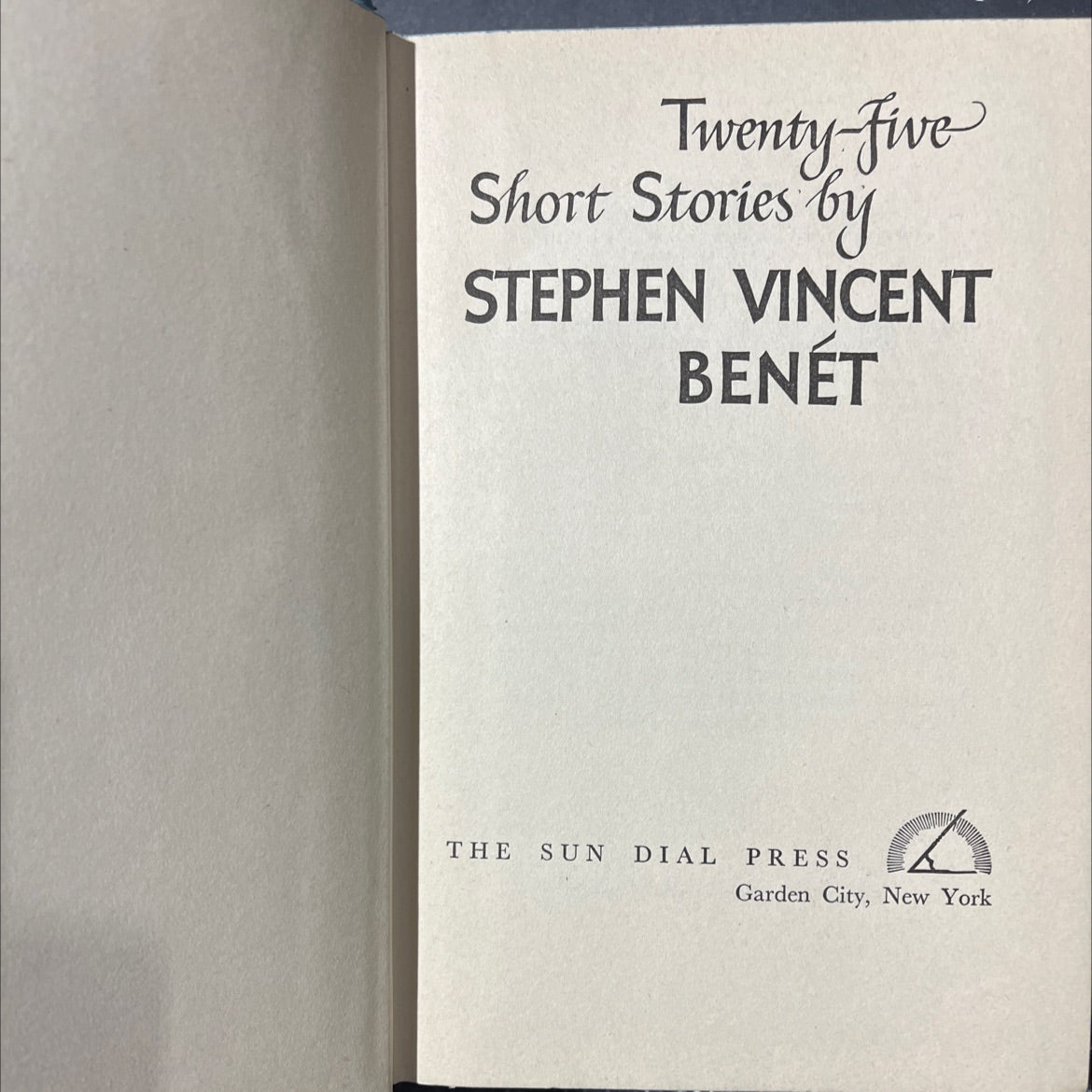 twenty-five short stories book, by stephen vincent benét, 1943 Hardcover image 2