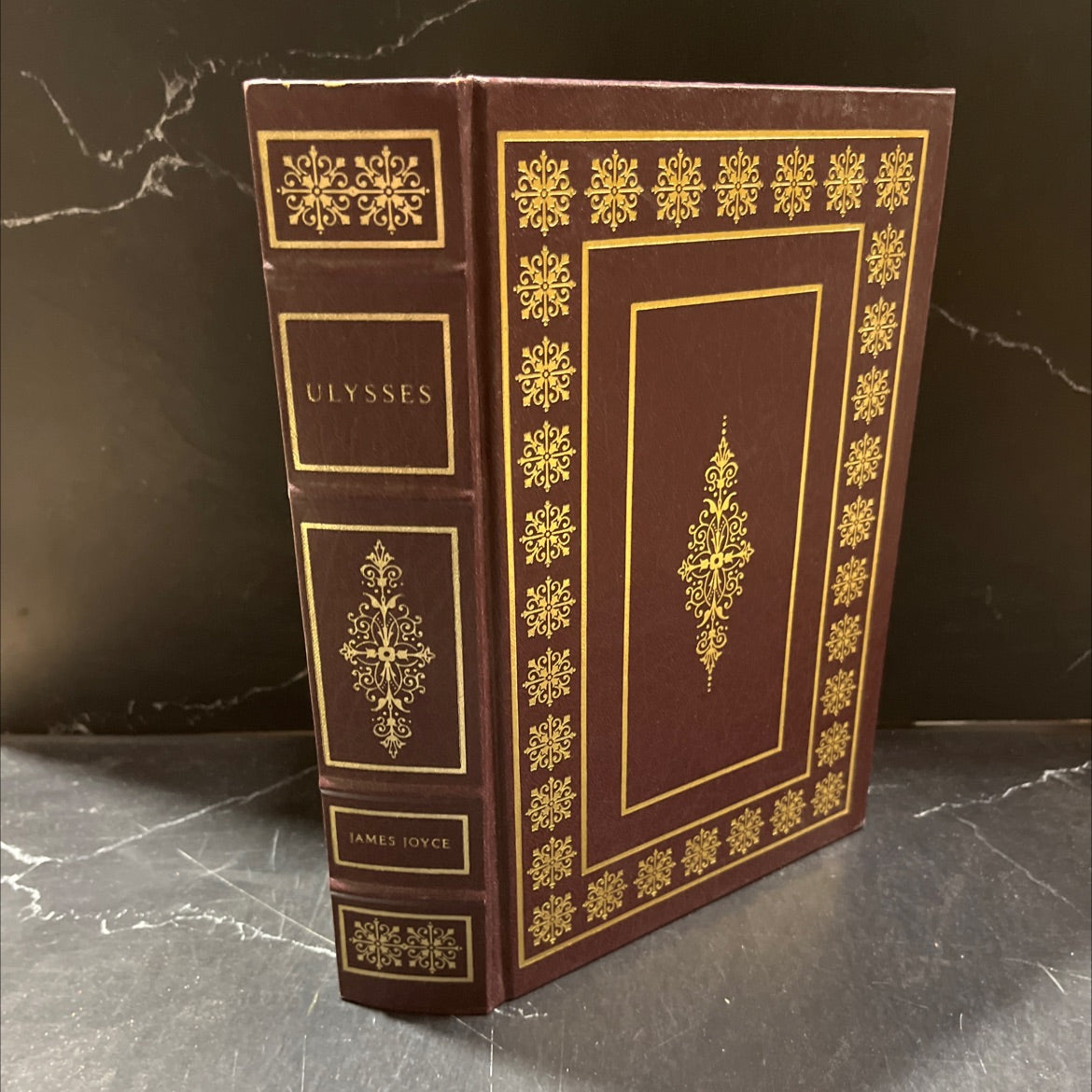 ulysses book, by james joyce, 1979 Leather image 1