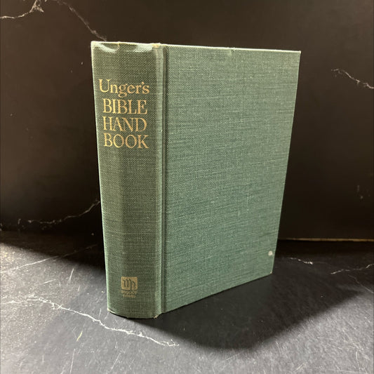 unger's bible handbook an essential guide to understanding the bible book, by merrill f. unger, th.d., ph.d., 1970 image 1