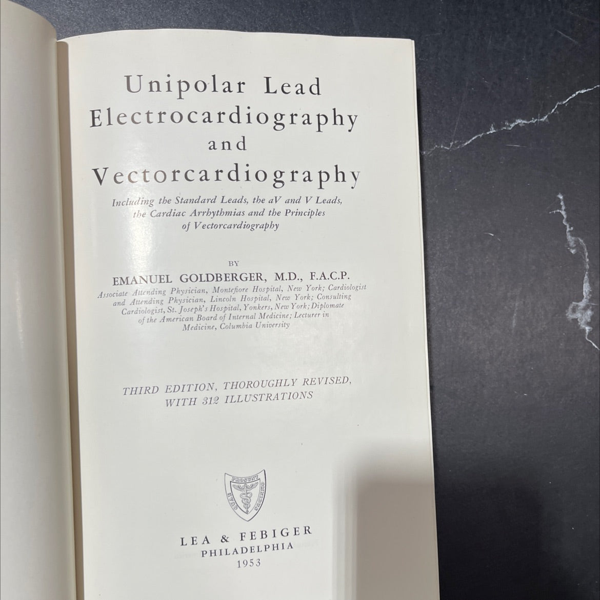 unipolar lead electrocardiography and vectorcardiography including the standard leads, the av and v leads, the cardiac image 2