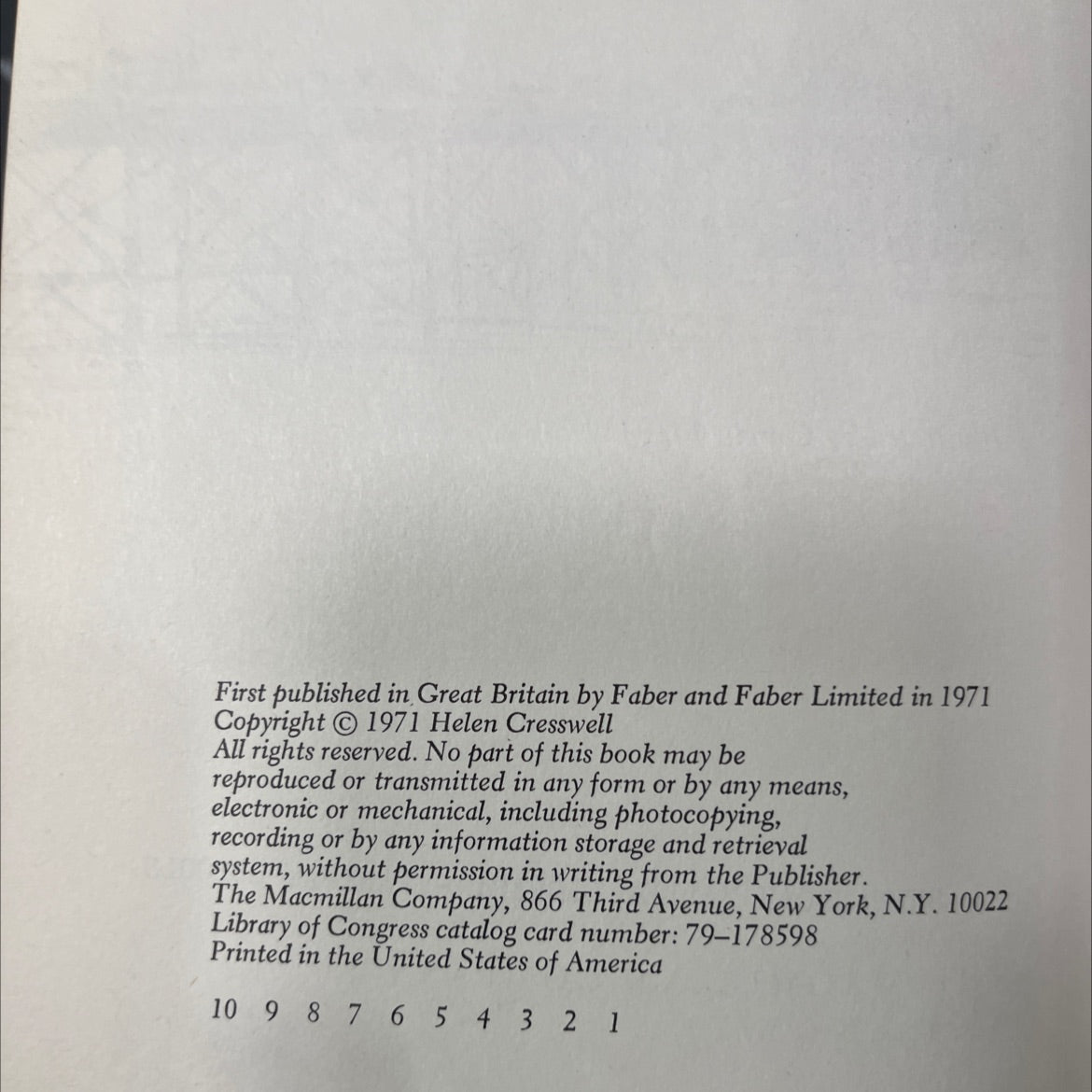 up the pier book, by helen cresswell, 1971 Hardcover image 3