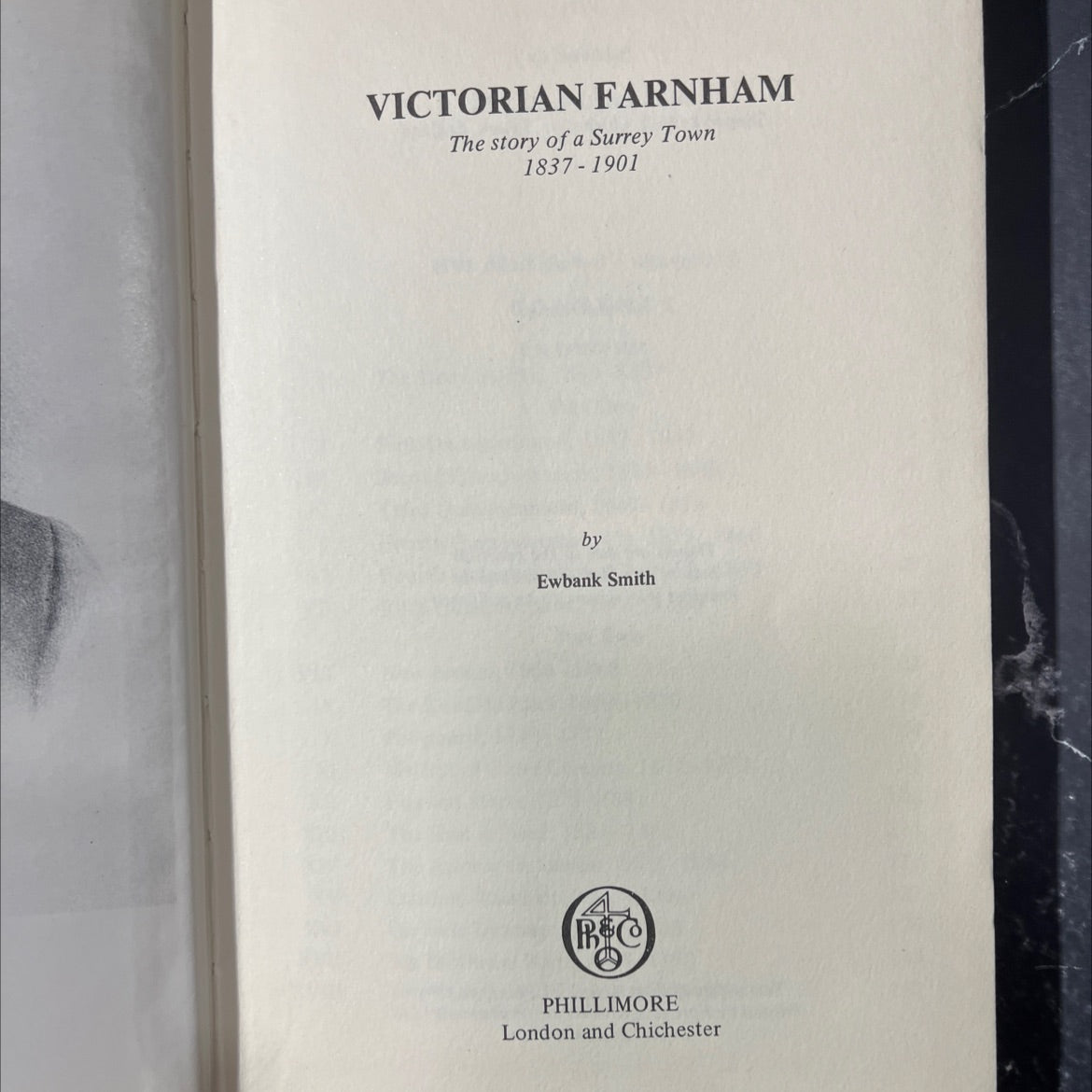 victorian farnham the story of a surrey town 1837-1901 book, by Ewbank Smith, 1971 Hardcover image 2