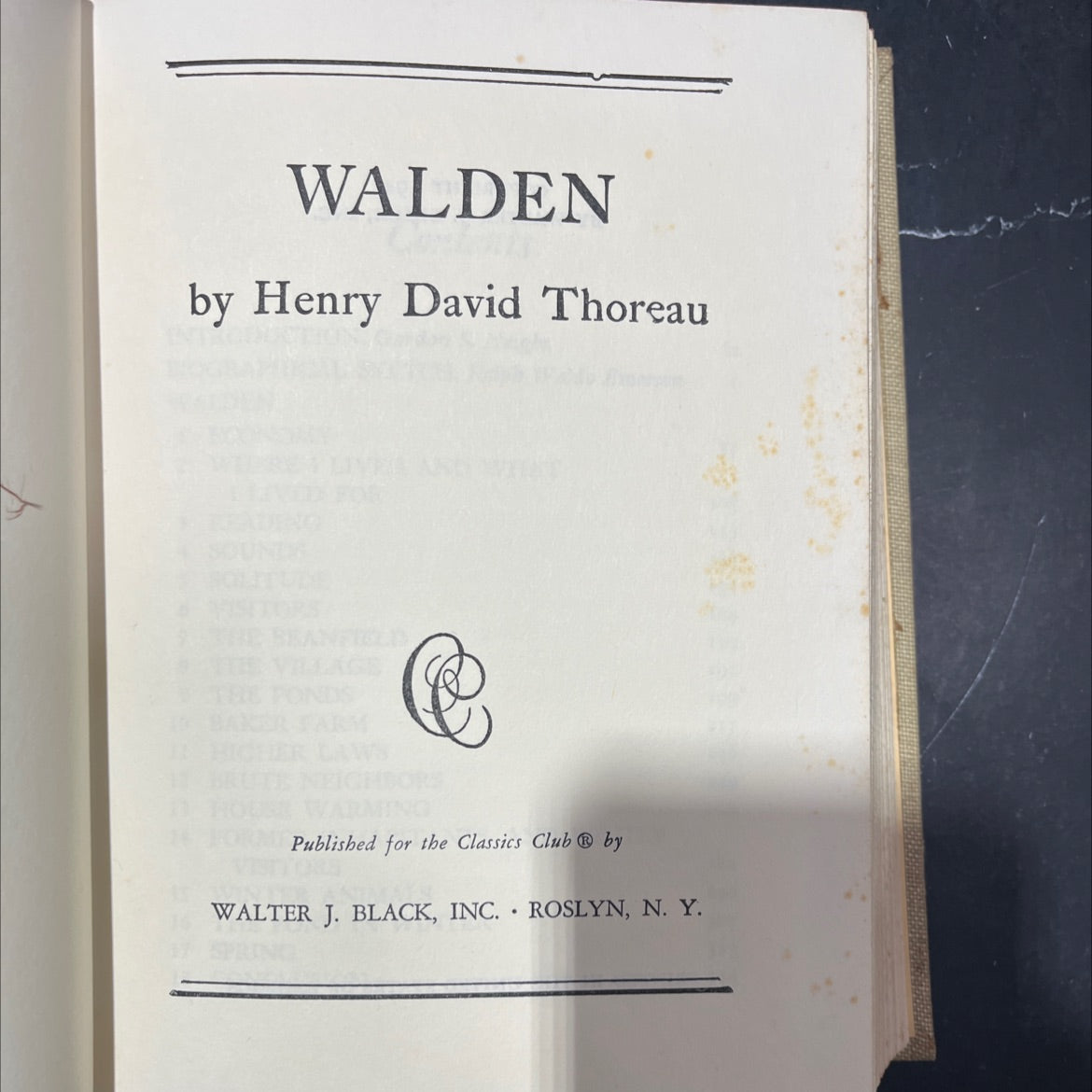 walden book, by henry david thoreau, 1942 Hardcover image 2