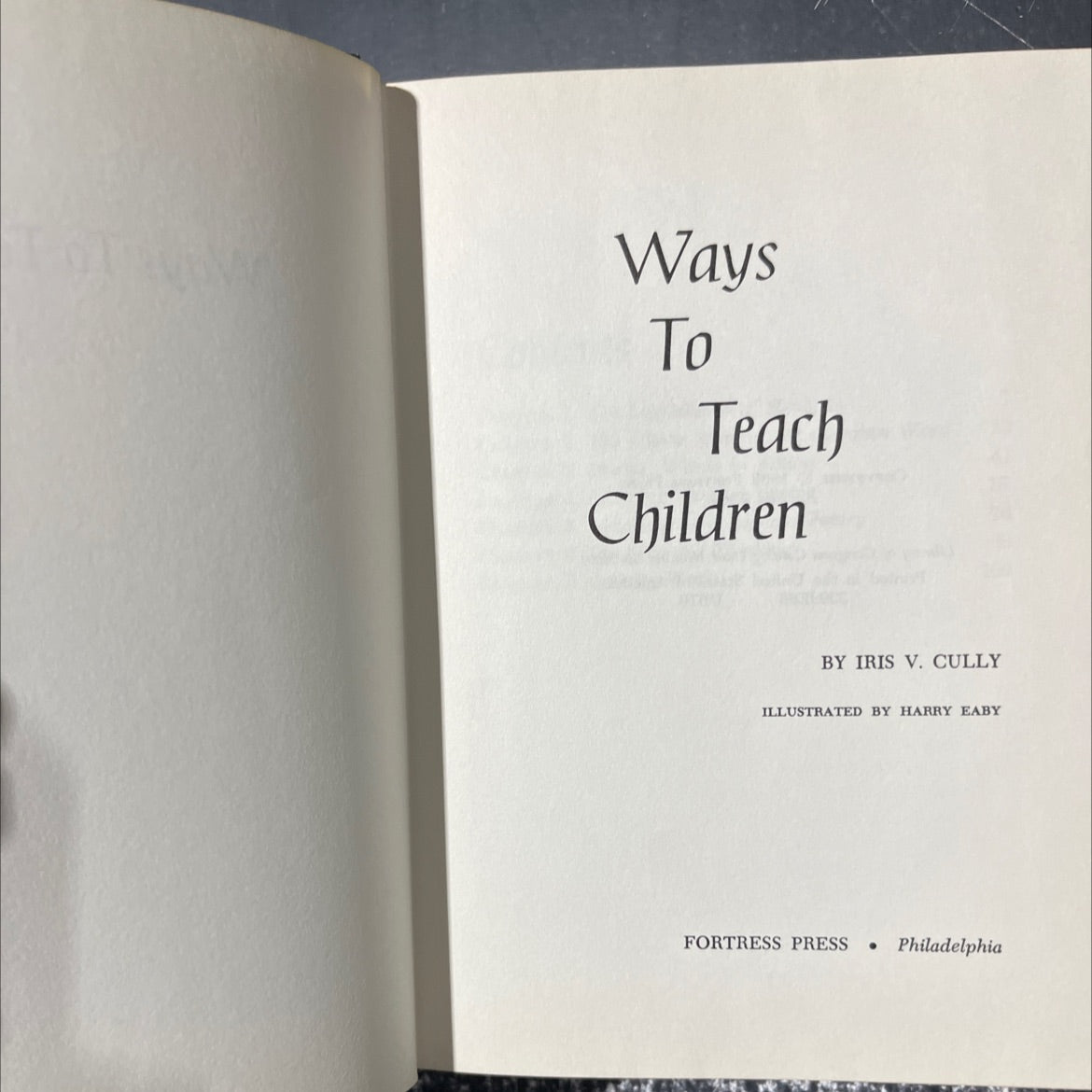 ways to teach children book, by iris v. cully, 1966 Hardcover image 2
