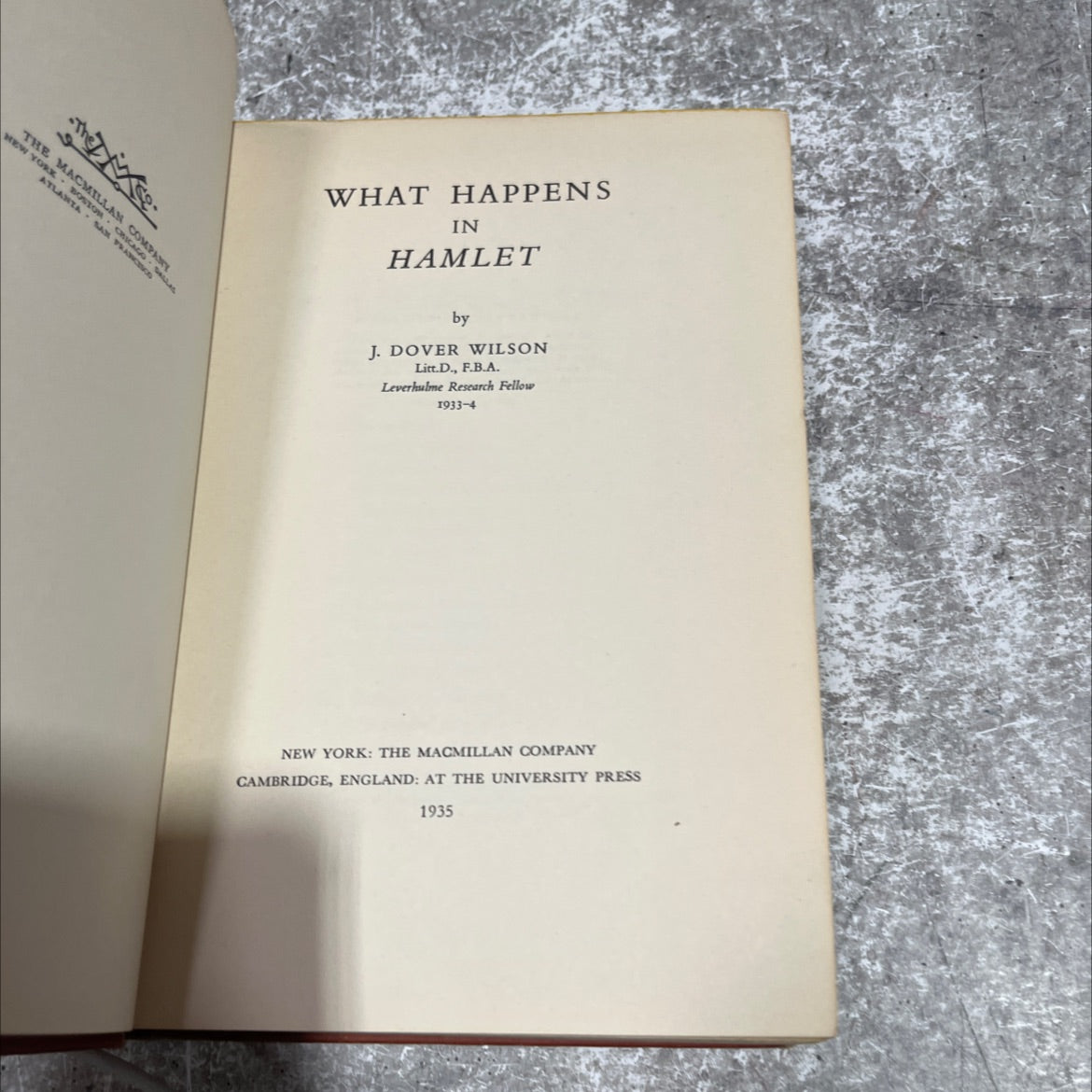 what happens in hamlet book, by j. dover wilson, 1935 Hardcover image 2