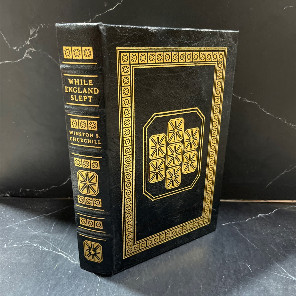 while england slept a survey of world affairs 1932 1938 book, by winston s. churchill, 2005 Leather image 1