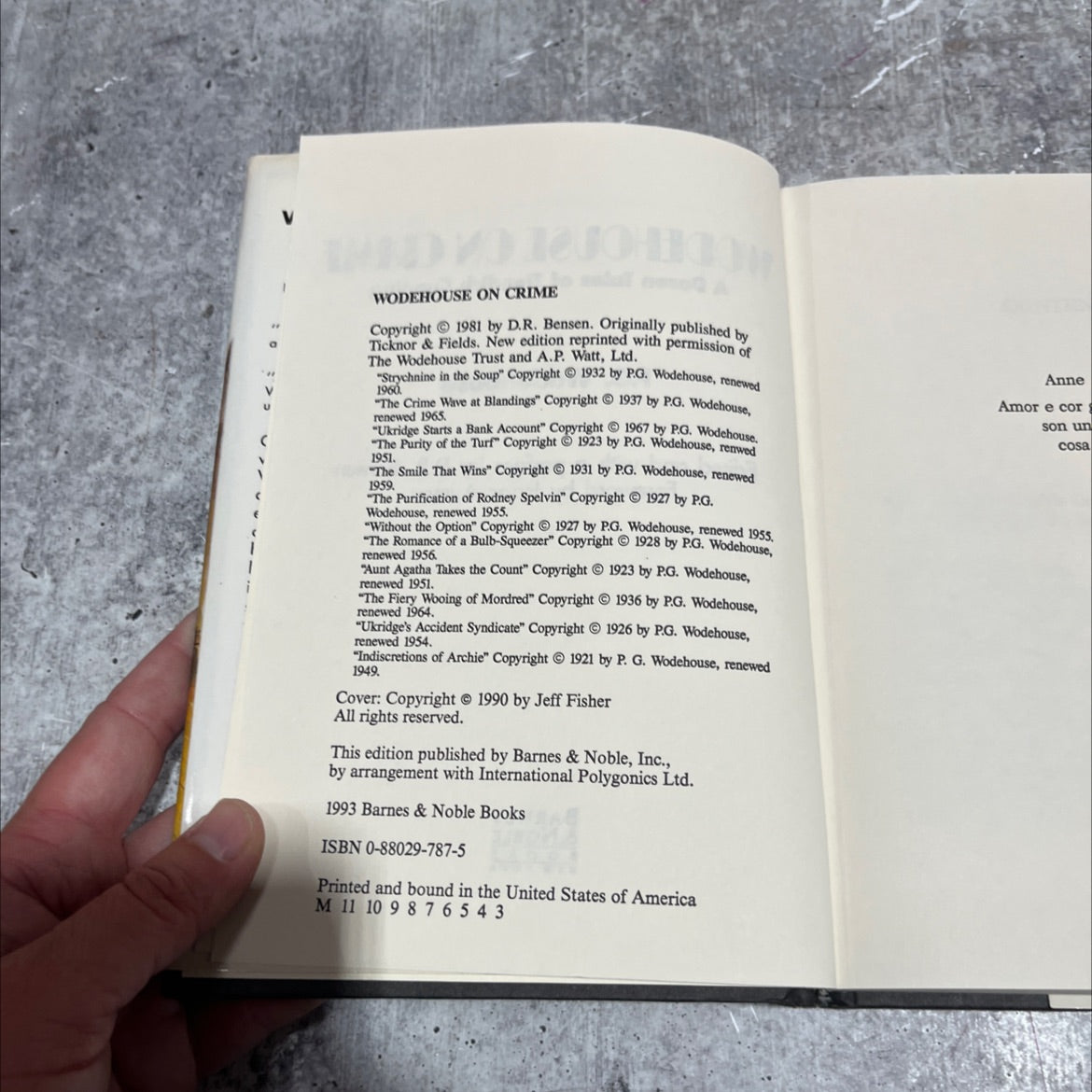 wodehouse on crime a dozen tales of fiendish cunning book, by P.G. Wodehouse, 1981 Hardcover image 3