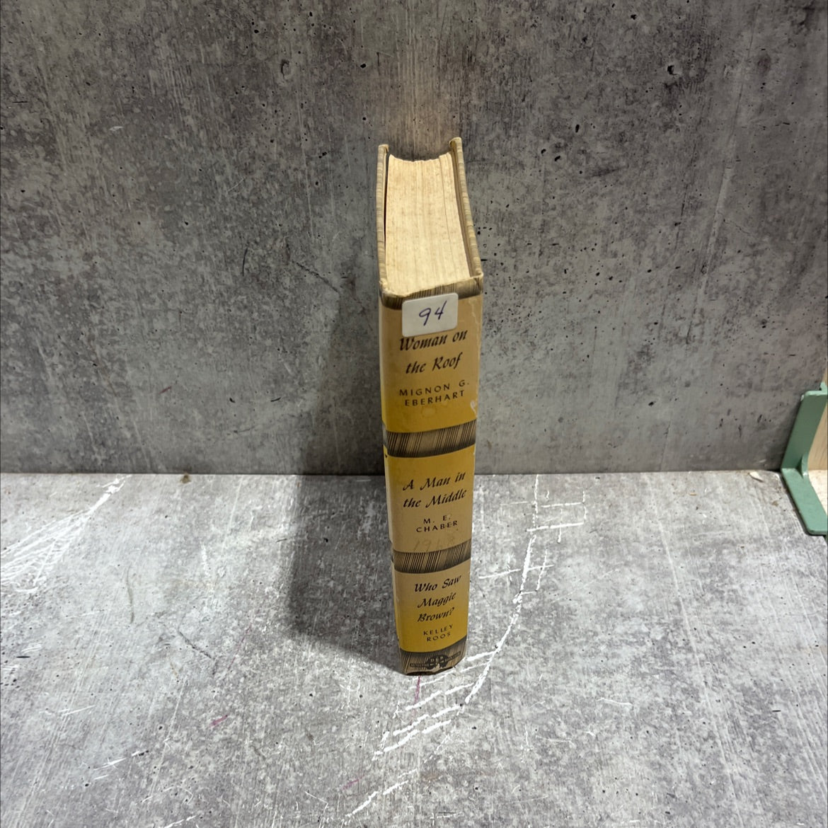 woman on the roof book, by mignon g. eberhart, 1967 Hardcover image 4