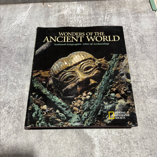 wonders of the ancient world national geographic atlas of archaeology book, by Norman Hammond, 1994 Hardcover image 1