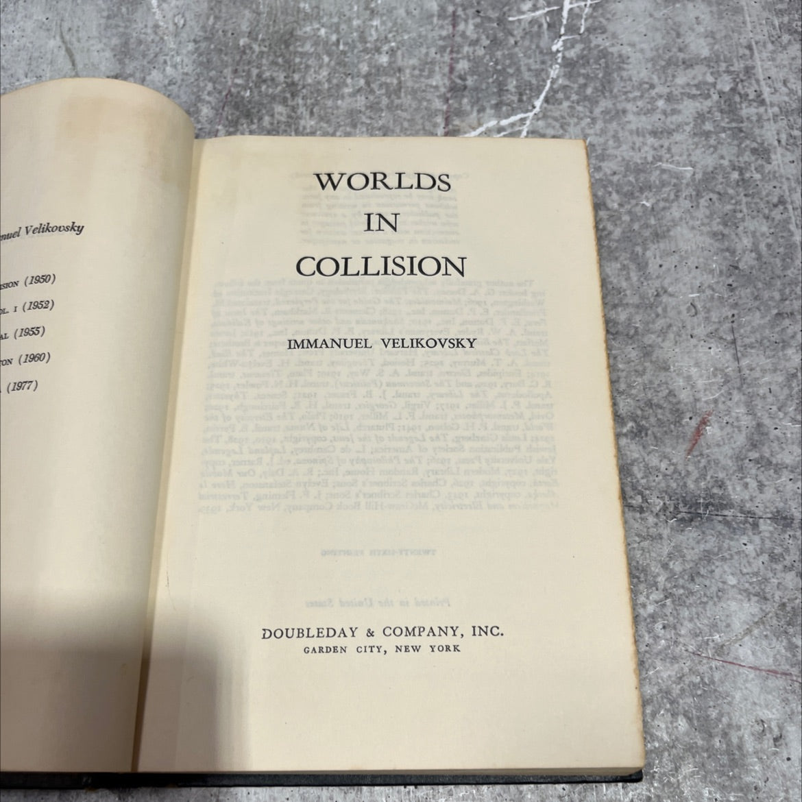 worlds in collision book, by Immanuel Velikovsky, 1977 Hardcover image 2