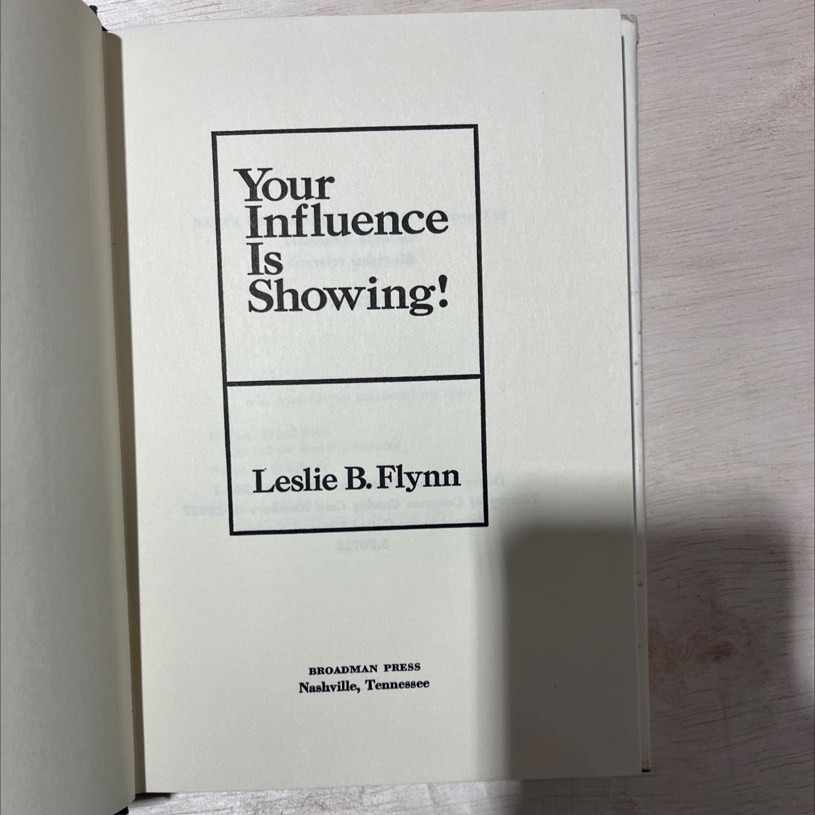 your influence is showing! book, by leslie b. flynn, 1967 Hardcover, Vintage image 2